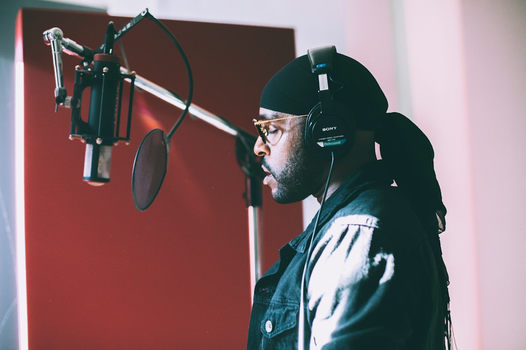 Music-artist-recording-vocals.jpg